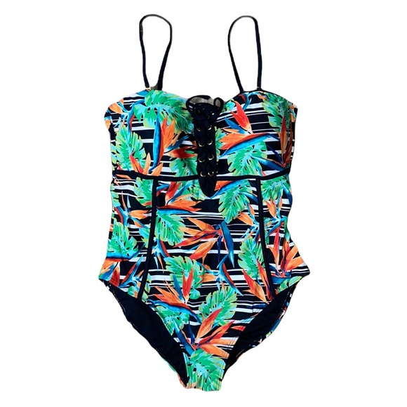 St. John's Bay Leaf One Piece Size 18W